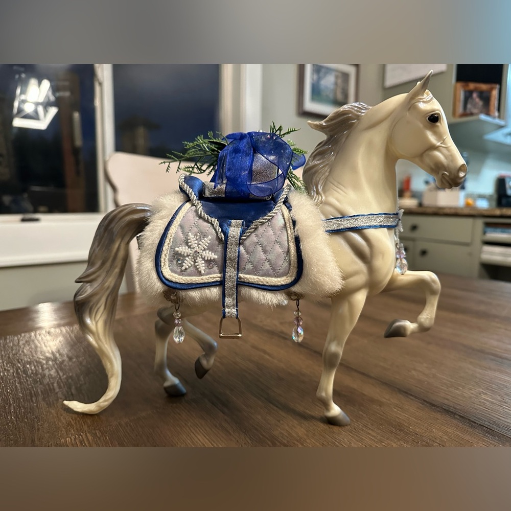 2006 Christmas Breyer Arabian Model Horse